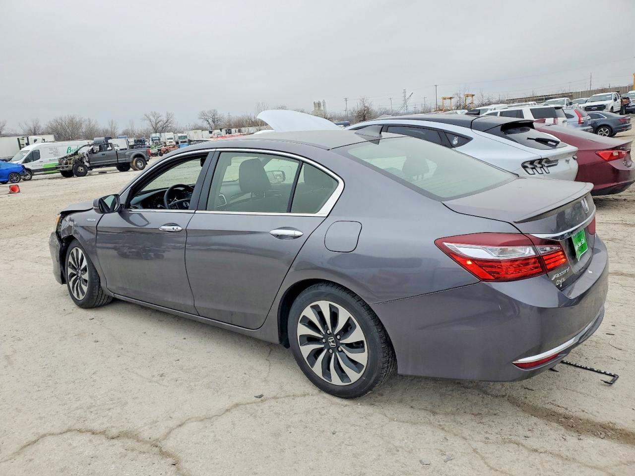 2017 HONDA ACCORD HYBRID photo 4