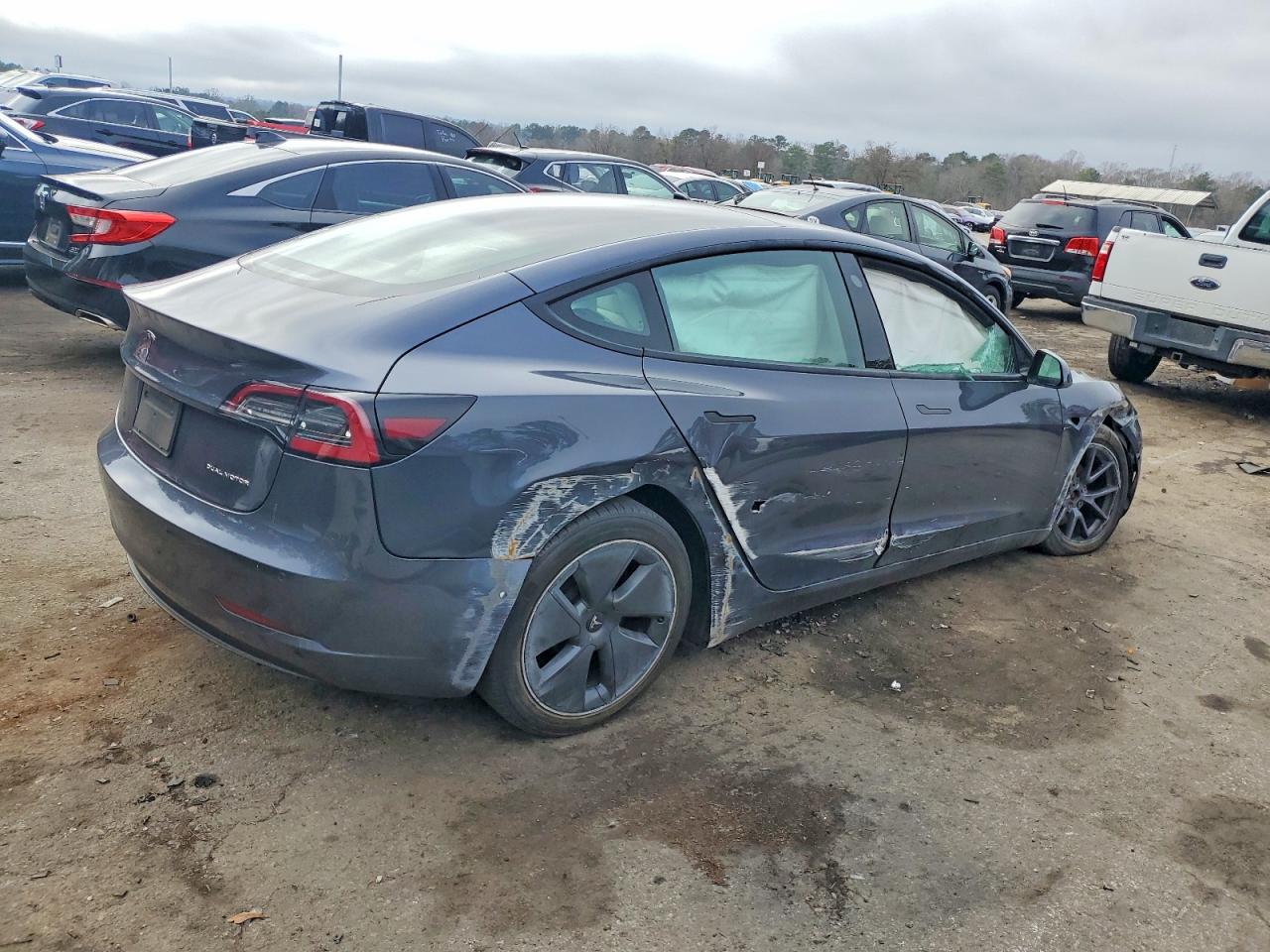 2022 TESLA MODEL 3 photo 3
