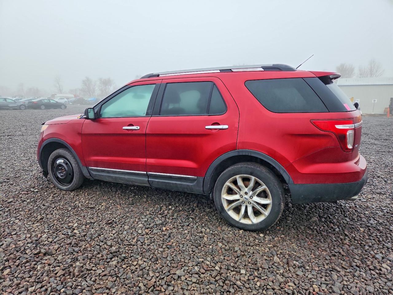 2014 FORD EXPLORER XLT photo 2