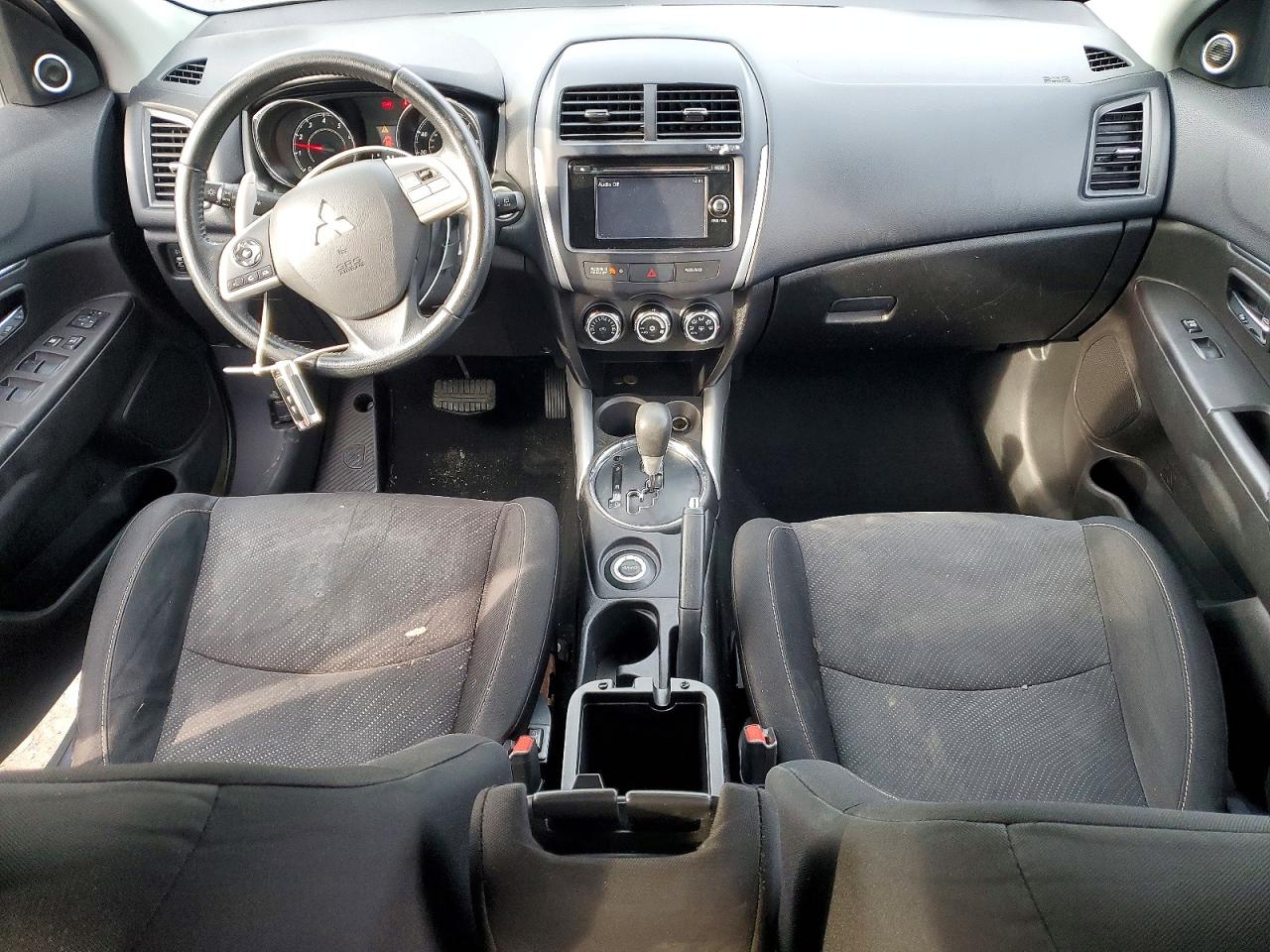 2014 MITSUBISHI OUTLANDER SPORT SE photo 8