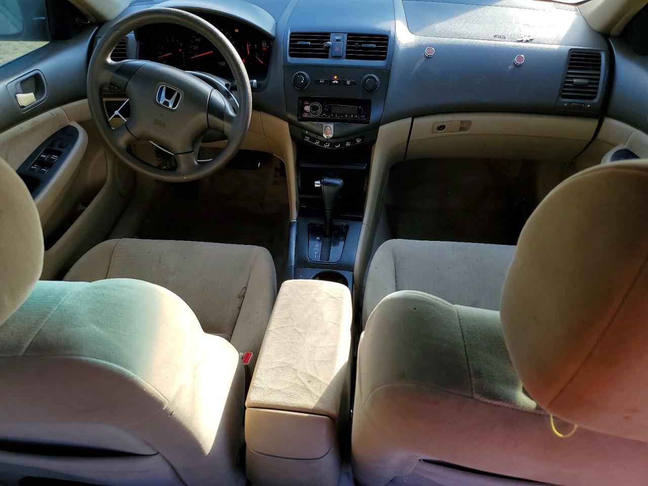 2005 HONDA ACCORD DX photo 8