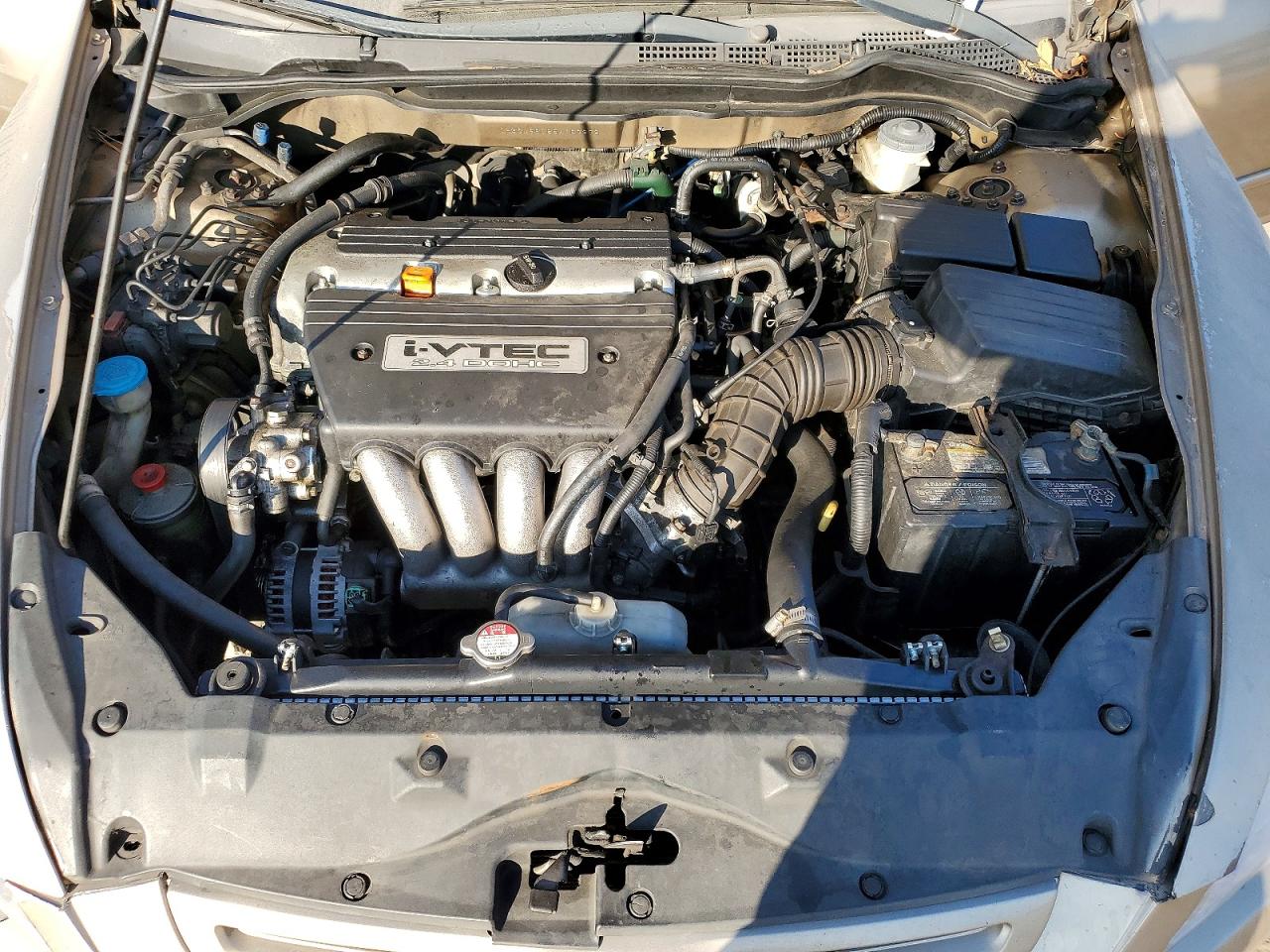 2005 HONDA ACCORD DX photo 11