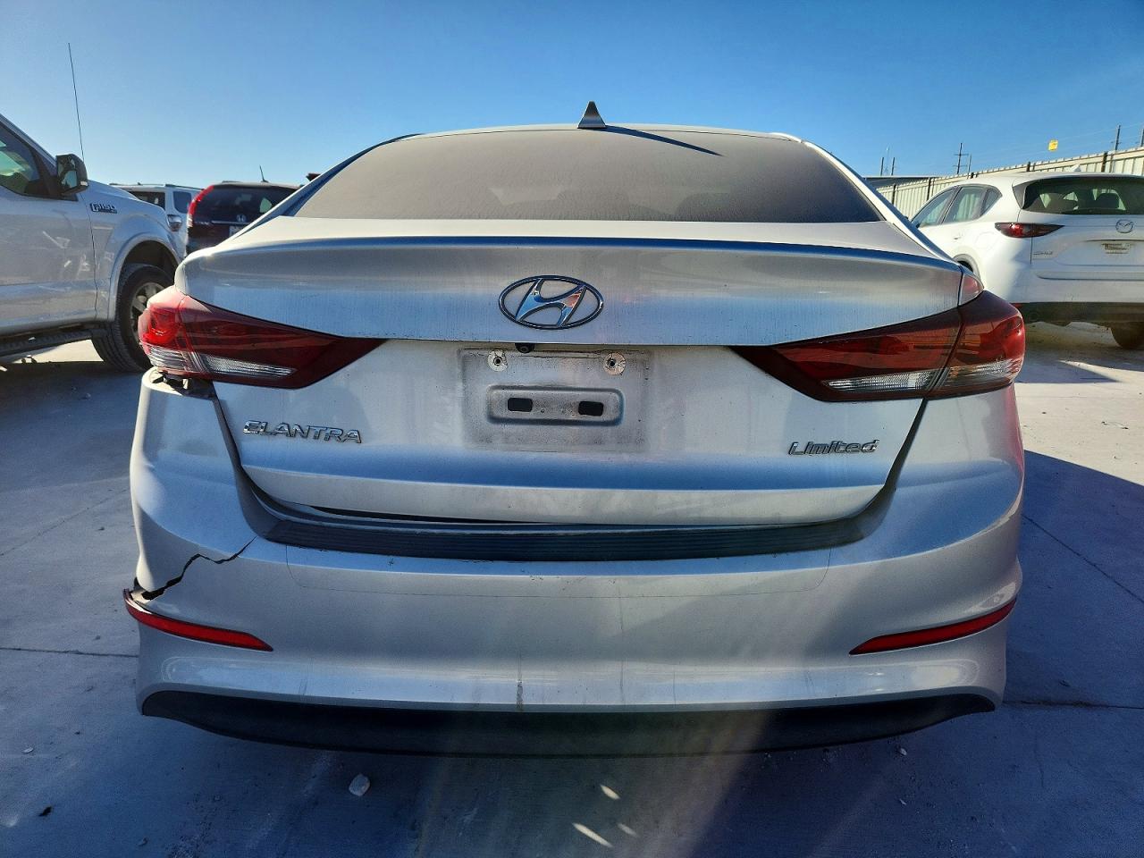 2017 HYUNDAI ELANTRA SE photo 6