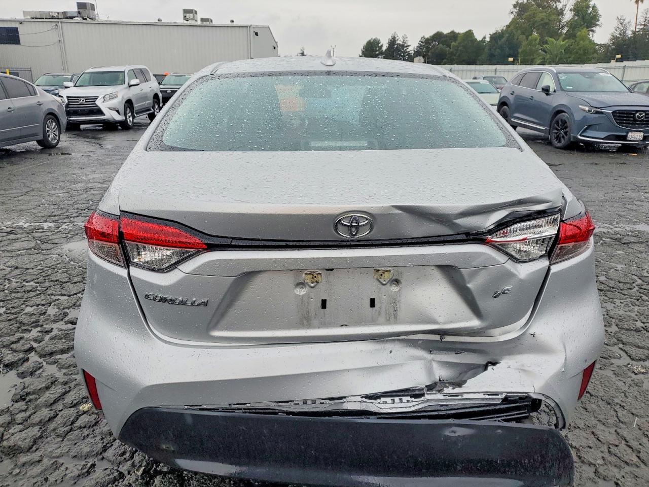 2024 TOYOTA COROLLA LE photo 6