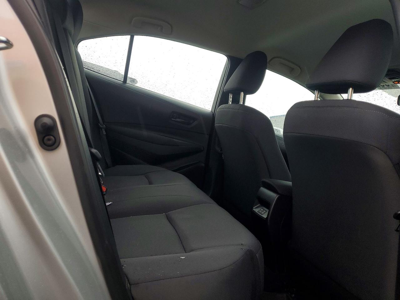 2024 TOYOTA COROLLA LE photo 10