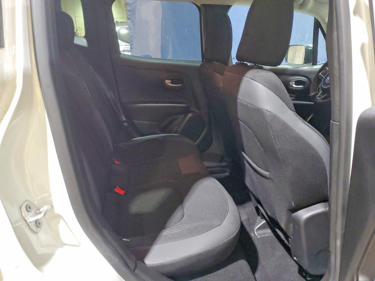 2023 JEEP RENEGADE ALTITUDE photo 11