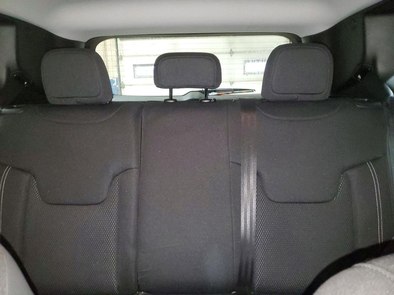 2023 JEEP RENEGADE ALTITUDE photo 10
