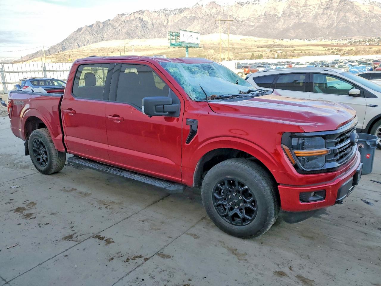 2024 FORD F150 XLT photo 4