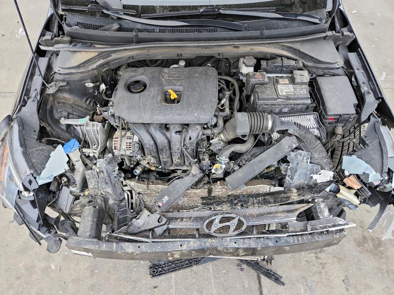2019 HYUNDAI ELANTRA SE photo 11