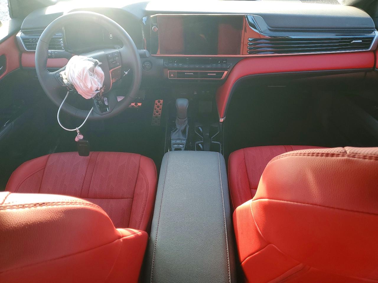 2025 TOYOTA CAMRY XSE photo 8