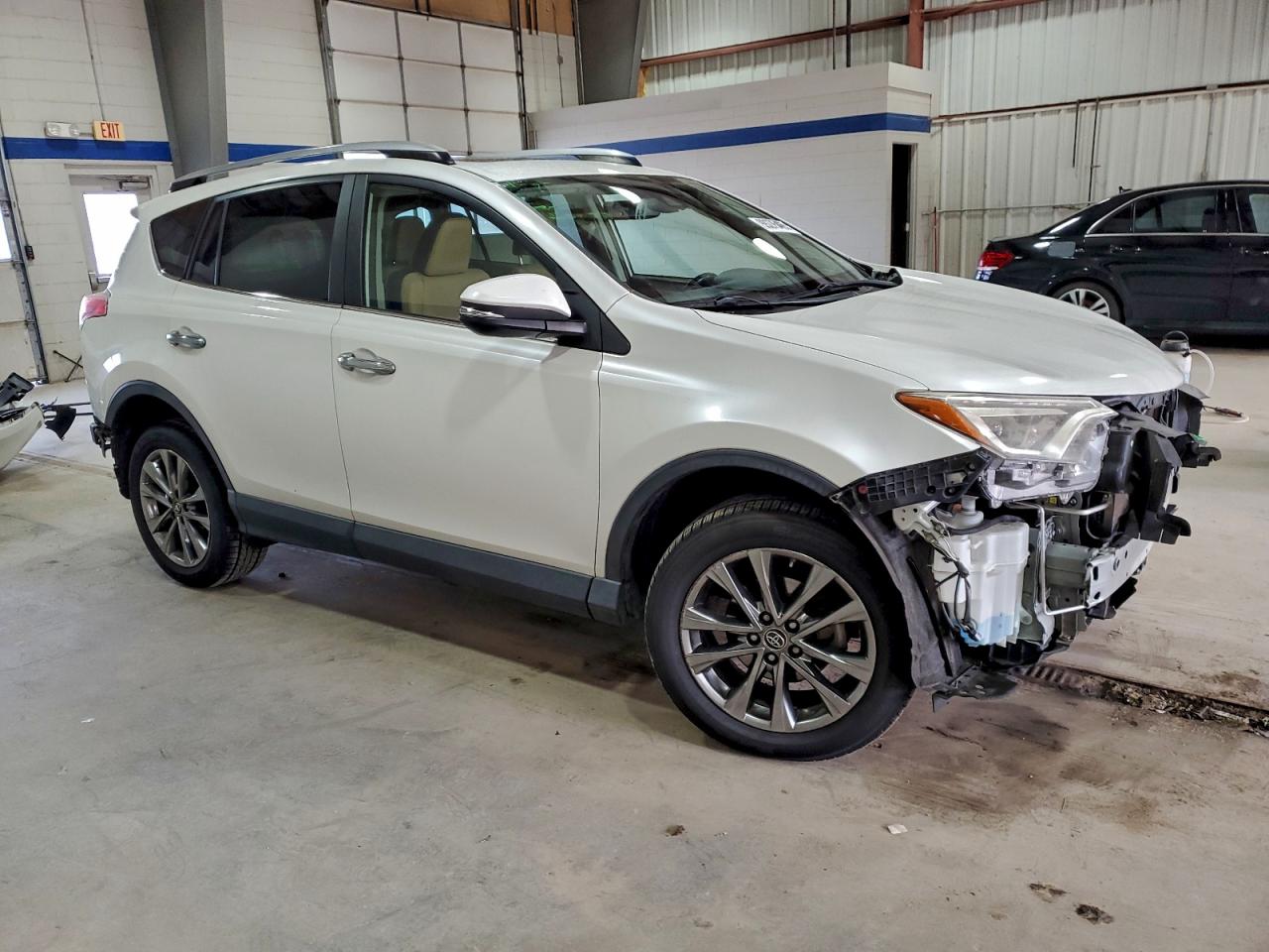 2018 TOYOTA RAV4 LIMITED photo 4