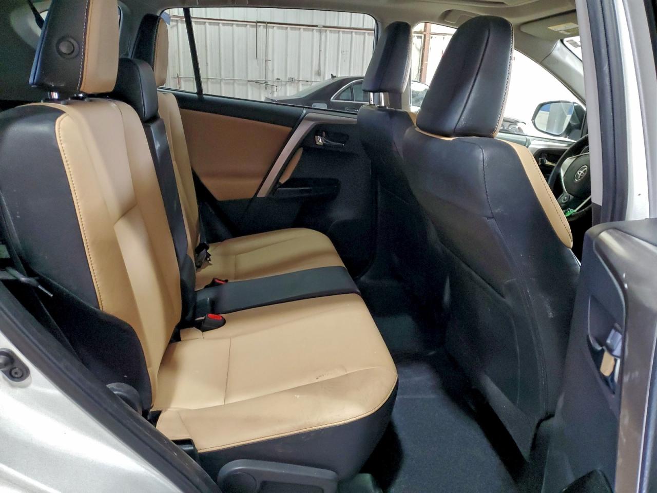2018 TOYOTA RAV4 LIMITED photo 11