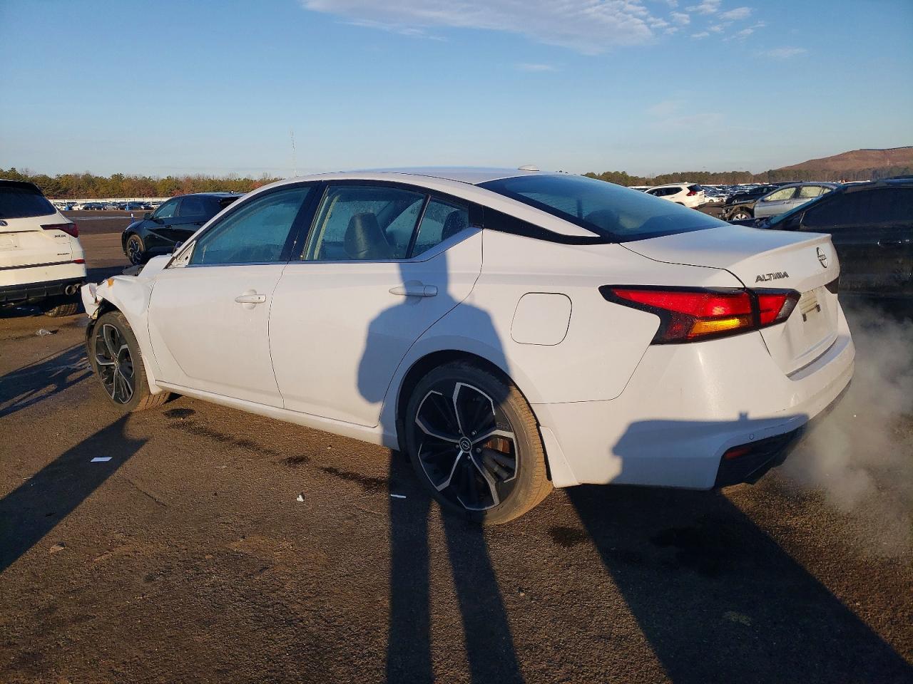 2024 NISSAN ALTIMA SR photo 2