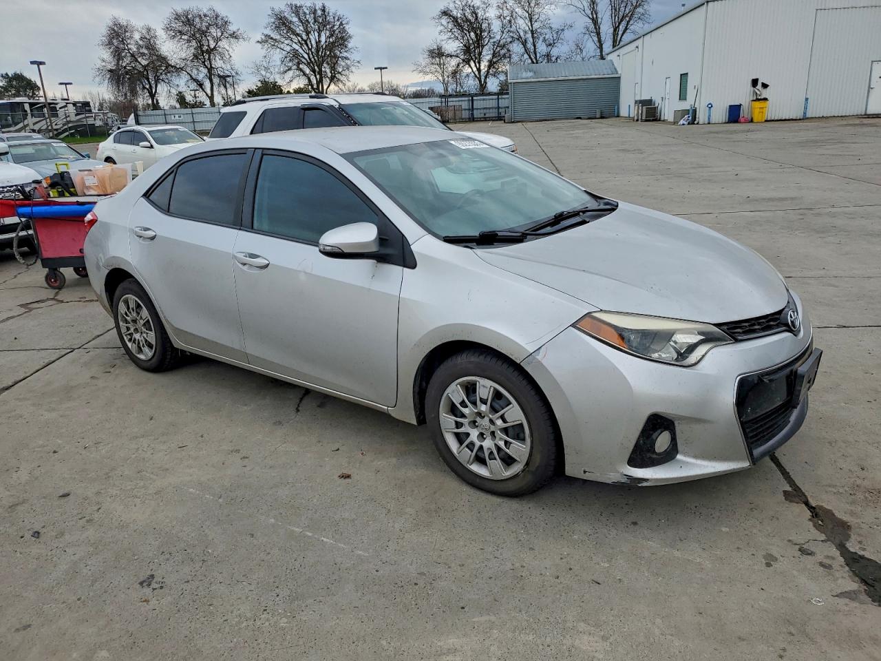 2014 TOYOTA COROLLA L photo 7