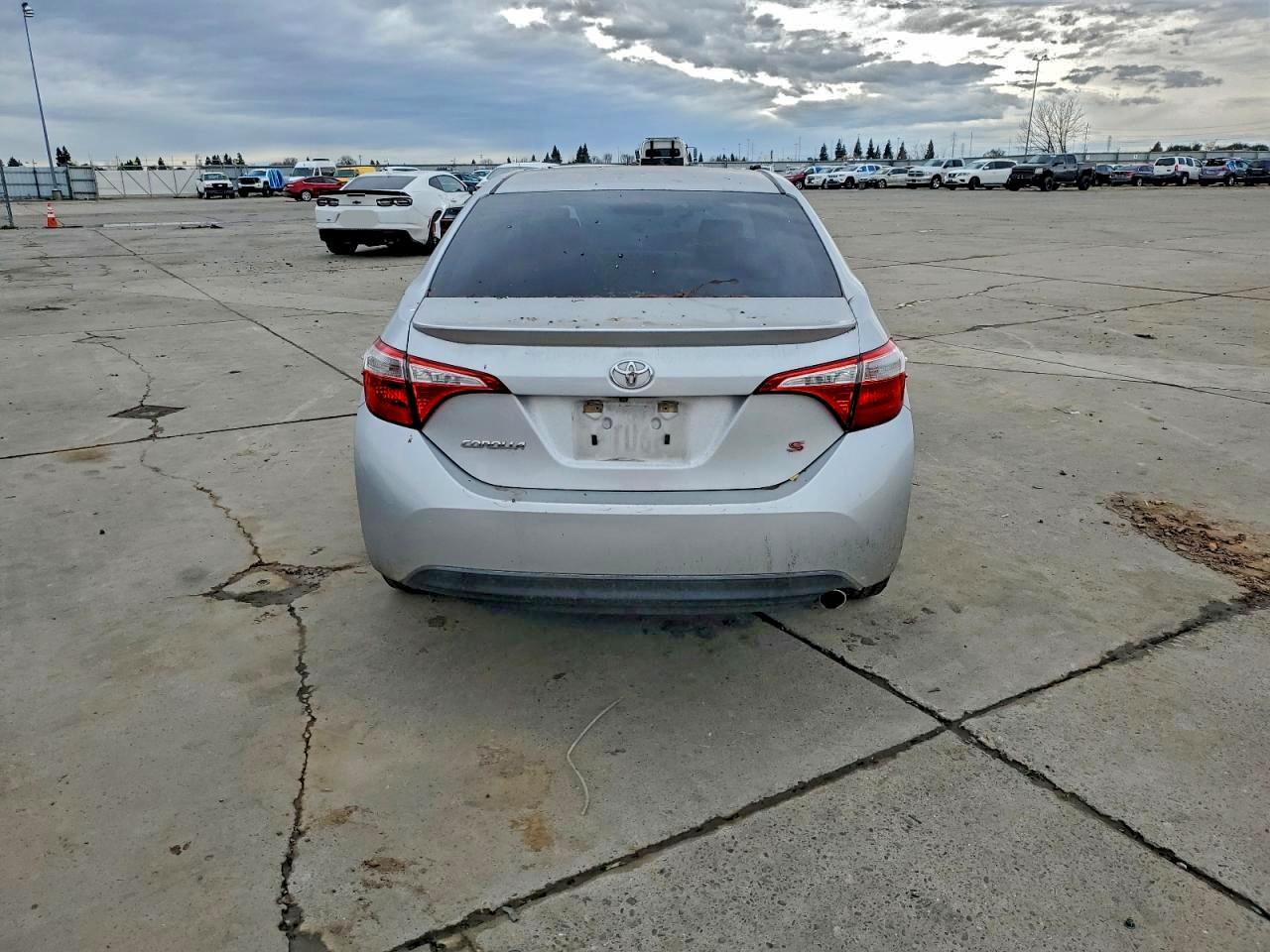 2014 TOYOTA COROLLA L photo 11