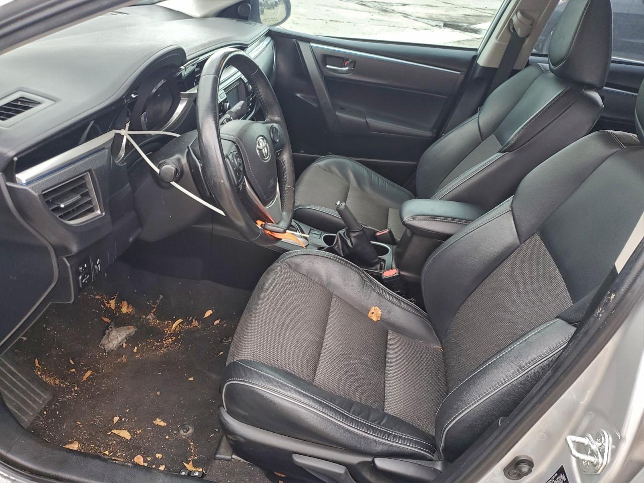 2014 TOYOTA COROLLA L photo 13