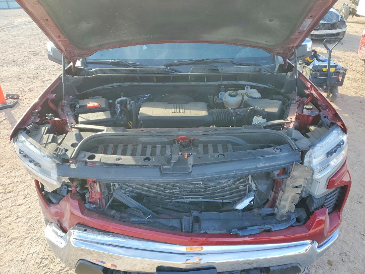 2024 CHEVROLET SILVERADO K1500 LT photo 11