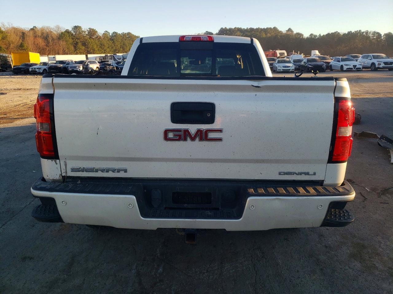 2015 GMC SIERRA K1500 DENALI photo 6