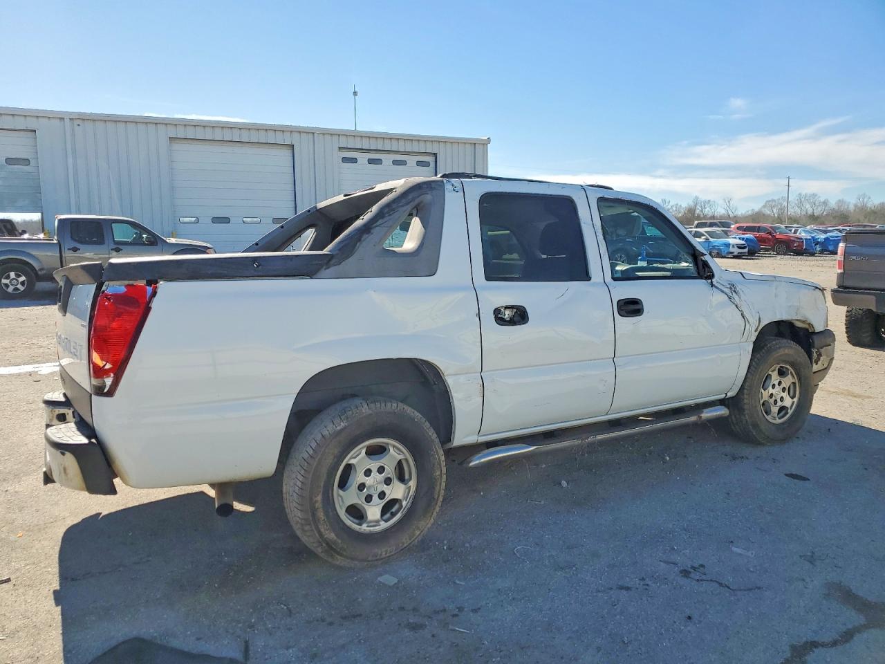 2005 CHEVROLET AVALANCHE C1500 photo 3