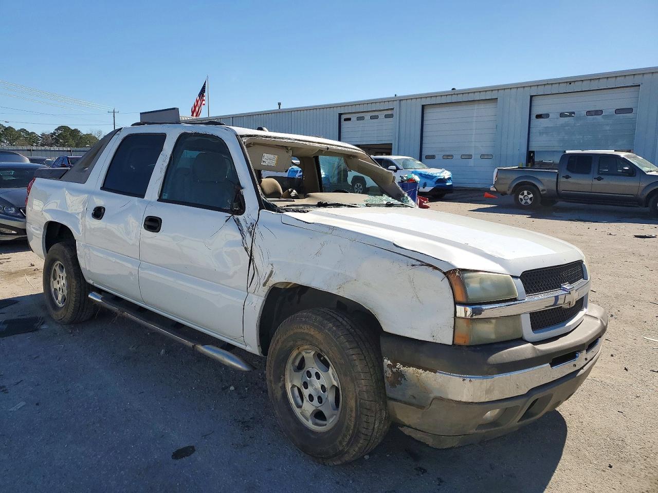 2005 CHEVROLET AVALANCHE C1500 photo 4