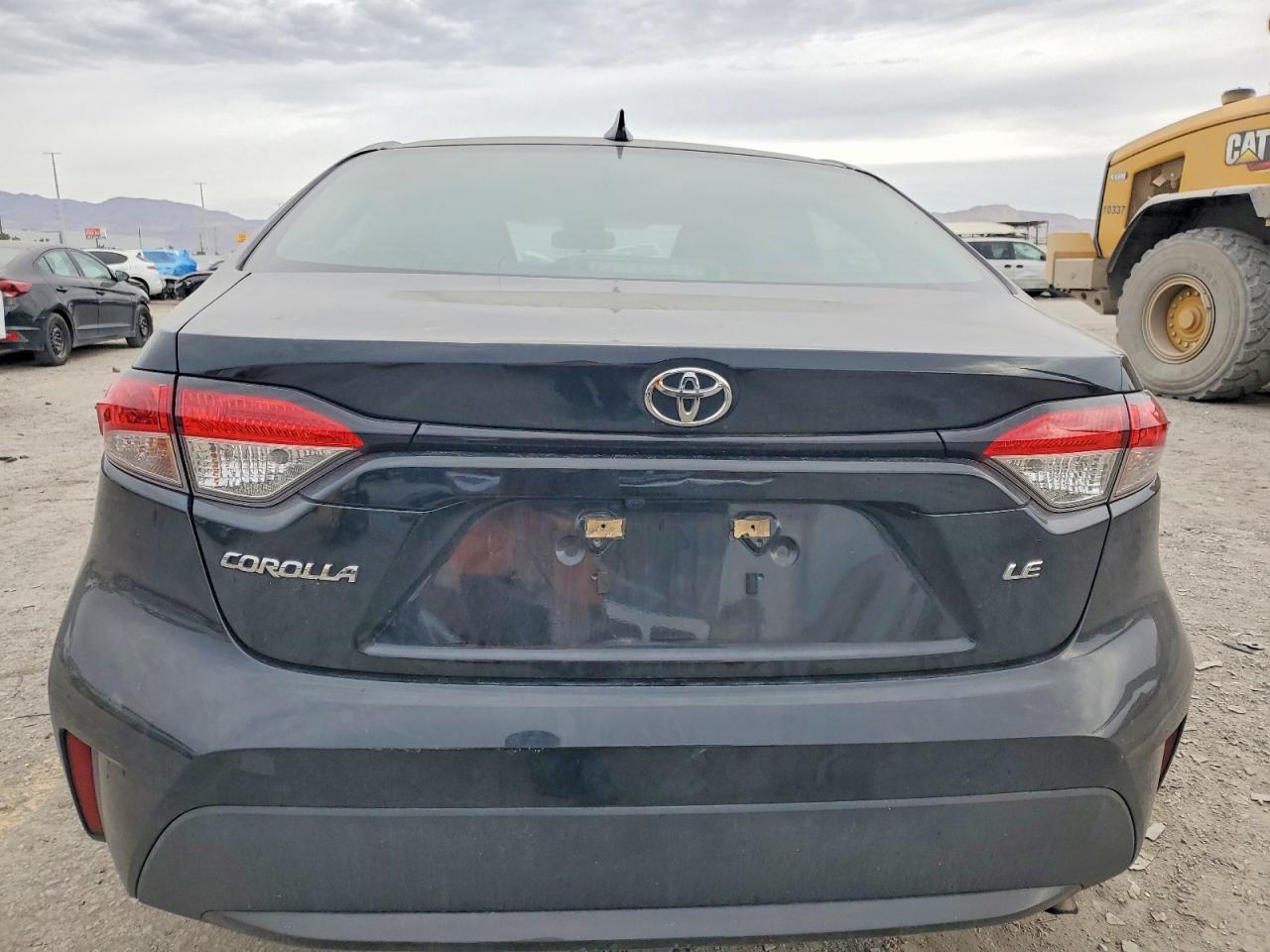 2020 TOYOTA COROLLA LE photo 6