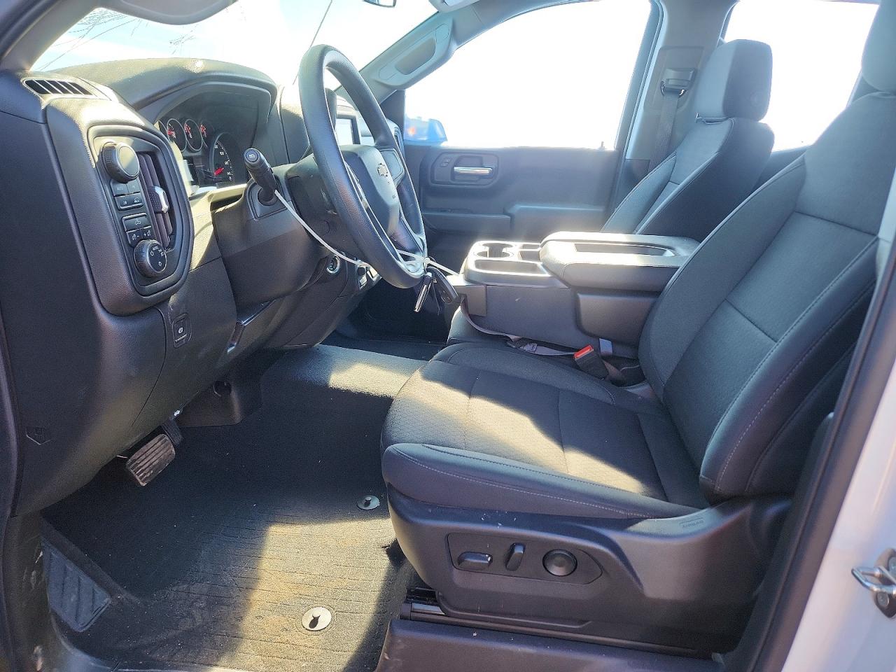 2024 CHEVROLET SILVERADO K1500 CUSTOM photo 7