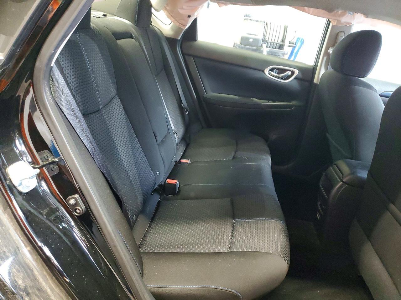 2018 NISSAN SENTRA S photo 10