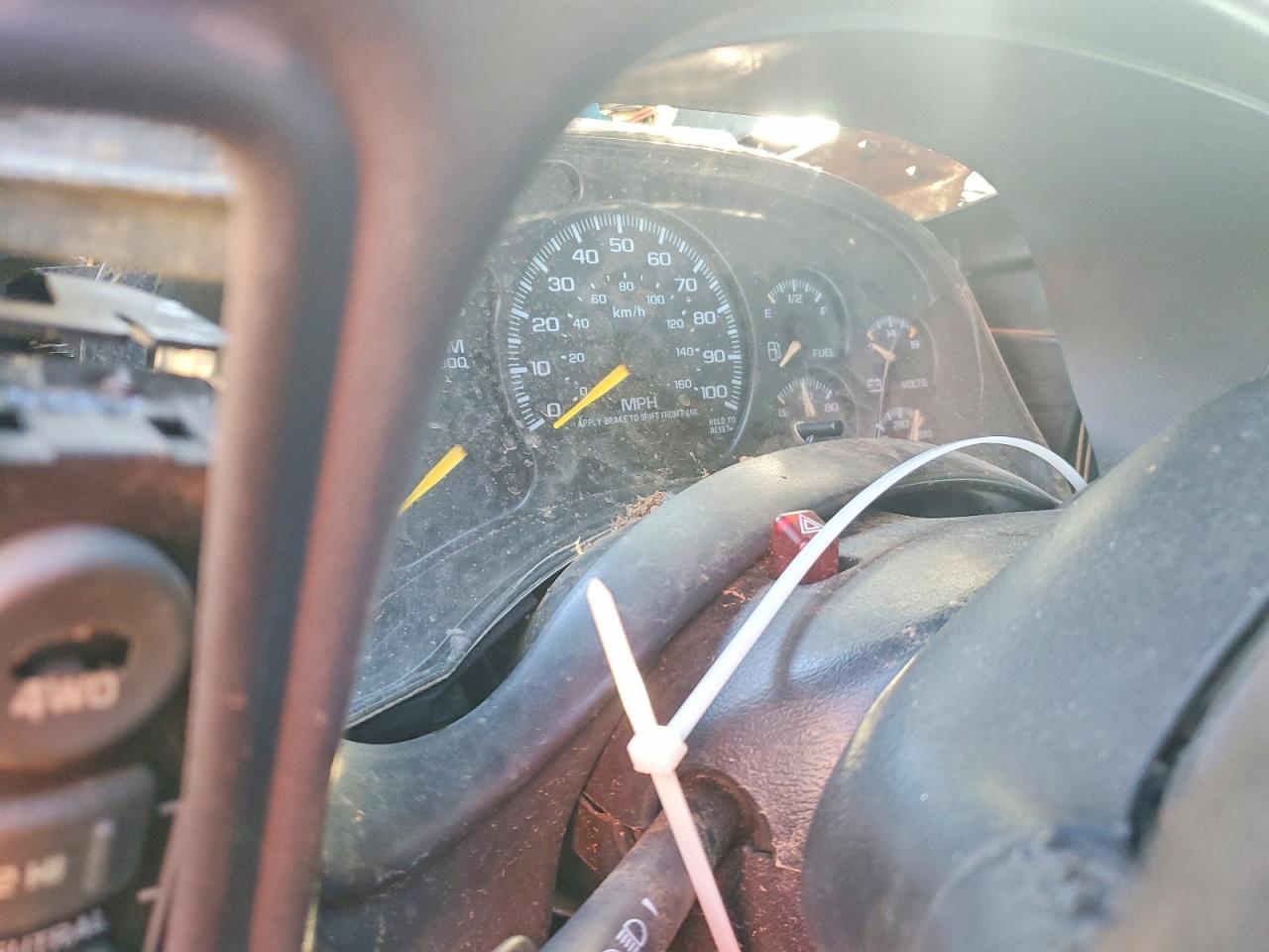 2002 CHEVROLET SILVERADO K1500 photo 9