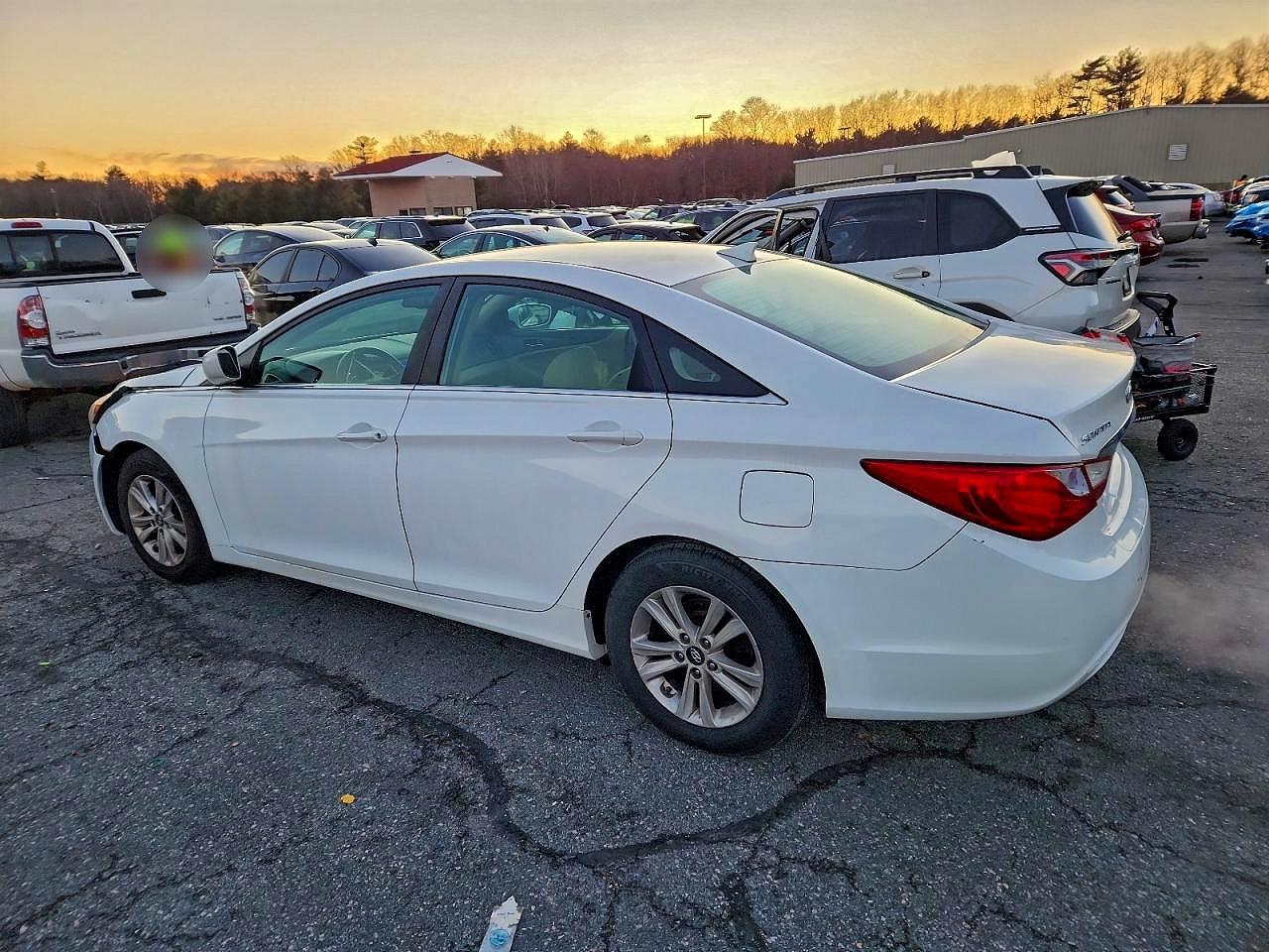 2013 HYUNDAI SONATA GLS photo 4