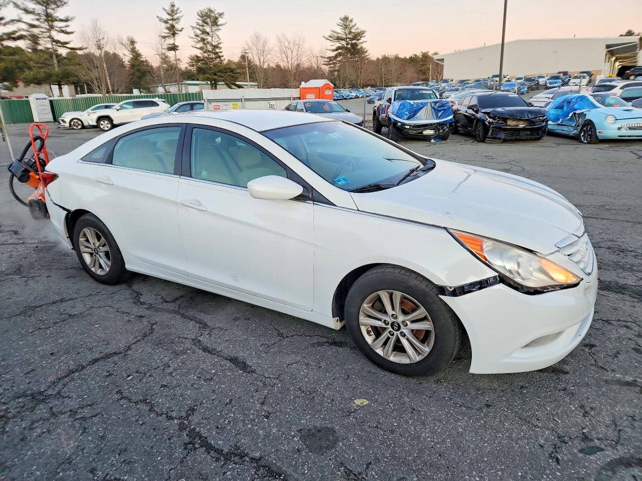 2013 HYUNDAI SONATA GLS photo 10
