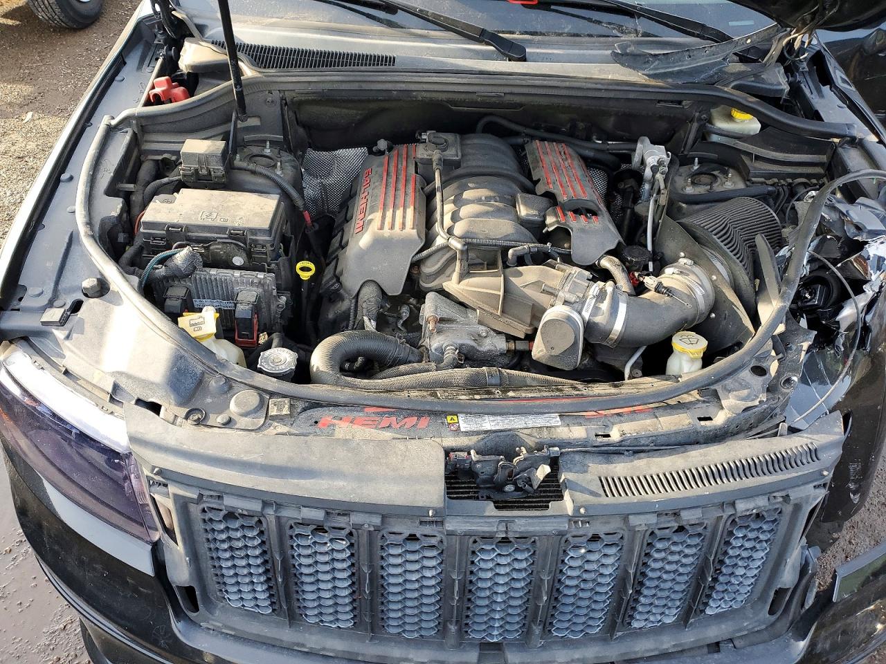2012 JEEP GRAND CHEROKEE SRT-8 photo 11