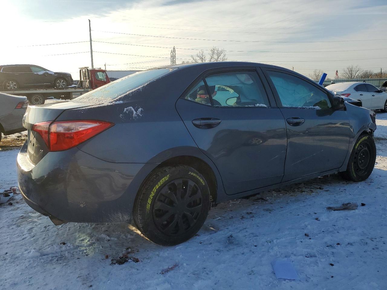 2018 TOYOTA COROLLA L photo 7