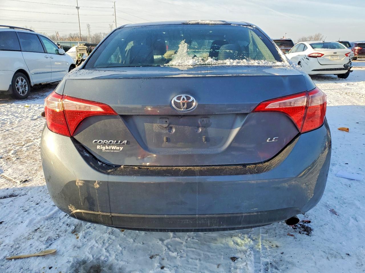 2018 TOYOTA COROLLA L photo 16