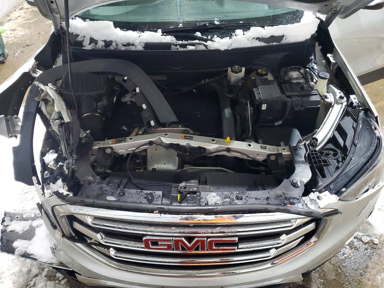 2019 GMC TERRAIN SLT photo 12