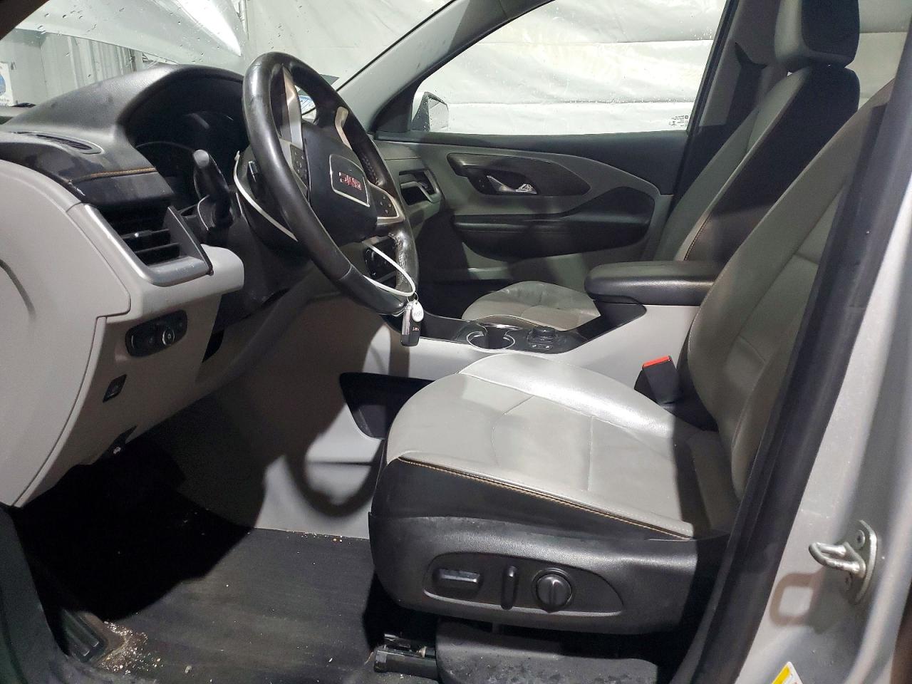 2019 GMC TERRAIN SLT photo 7