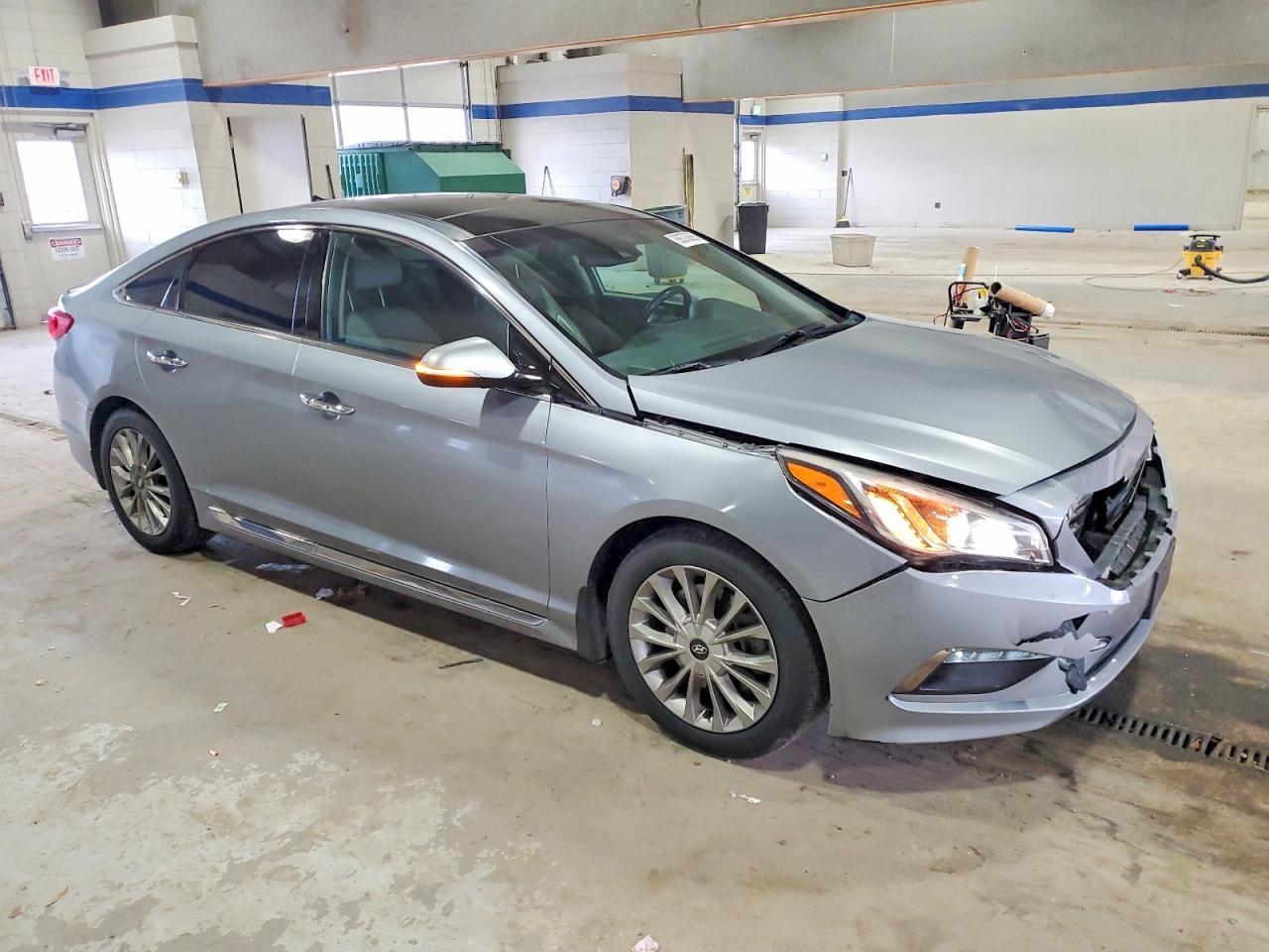 2015 HYUNDAI SONATA SPORT photo 4