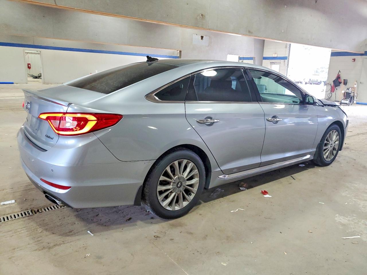 2015 HYUNDAI SONATA SPORT photo 3