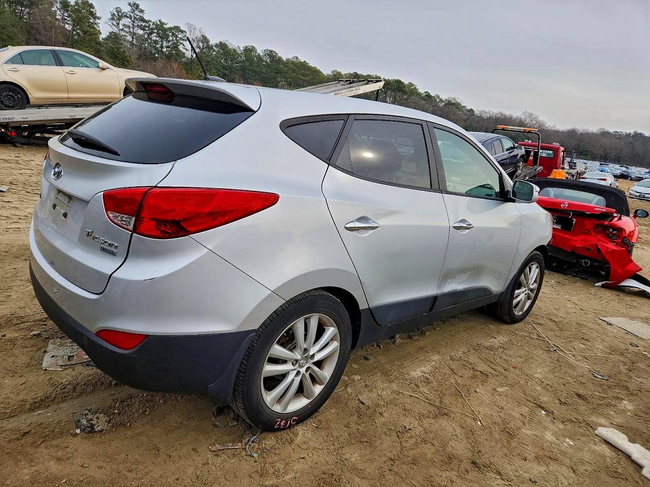 2013 HYUNDAI TUCSON GLS photo 3