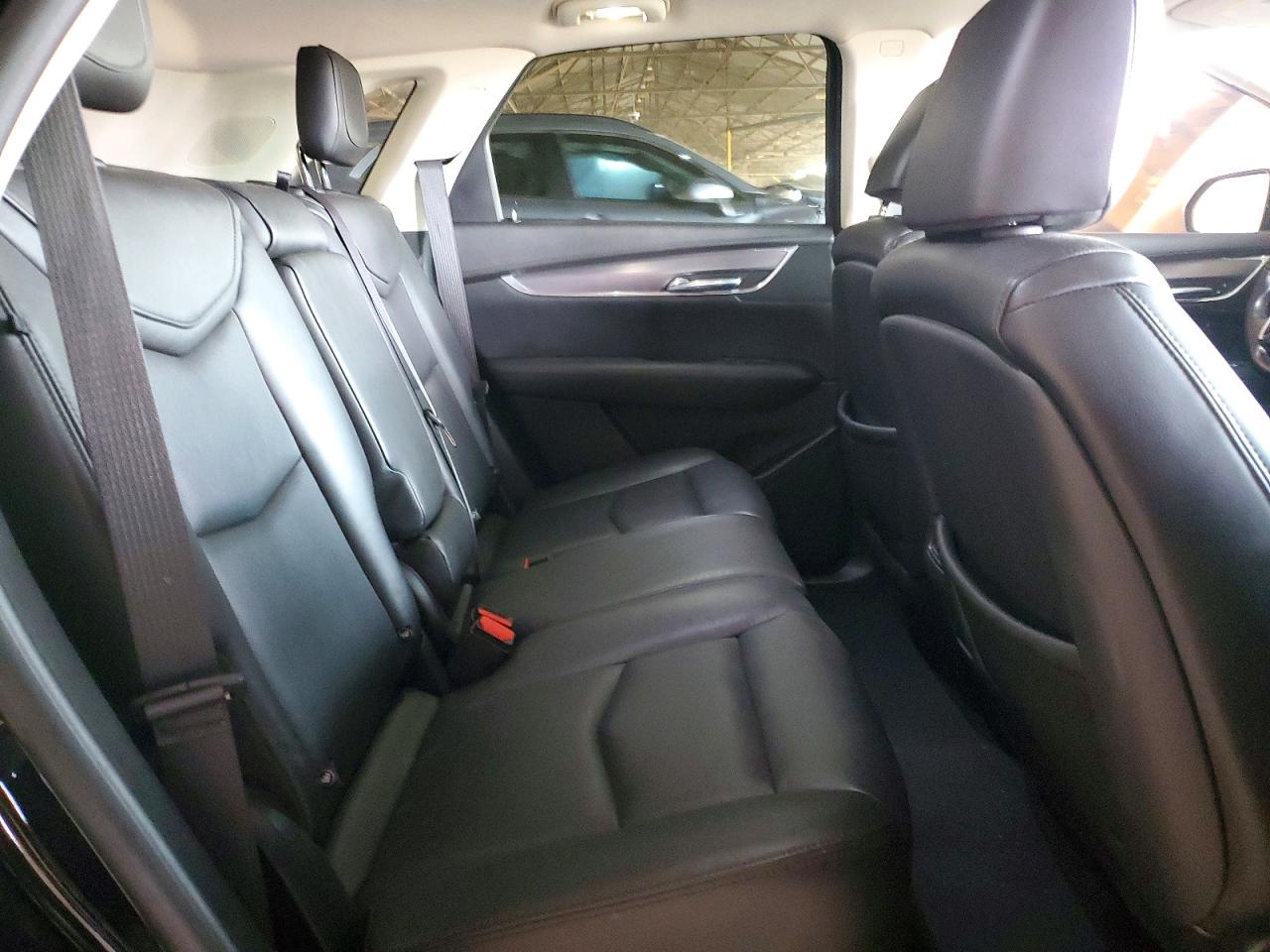 2018 CADILLAC XT5 LUXURY photo 10