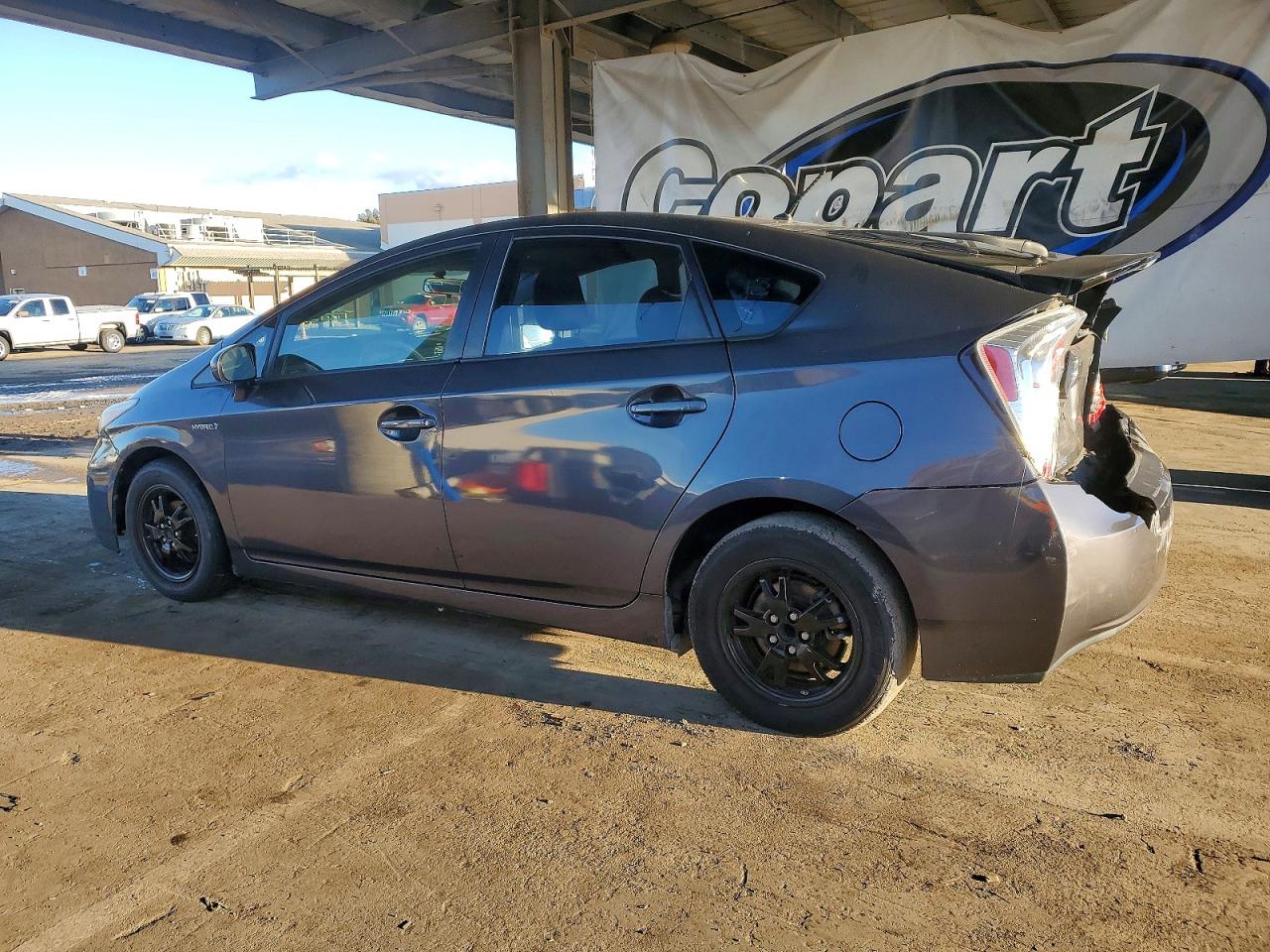 2012 TOYOTA PRIUS photo 2