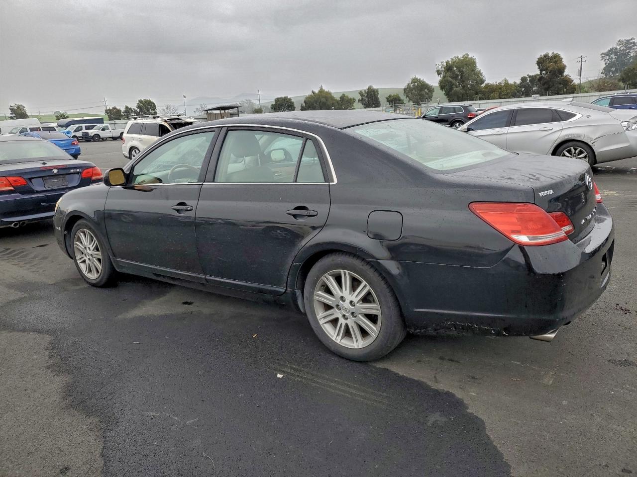 2006 TOYOTA AVALON XL photo 2