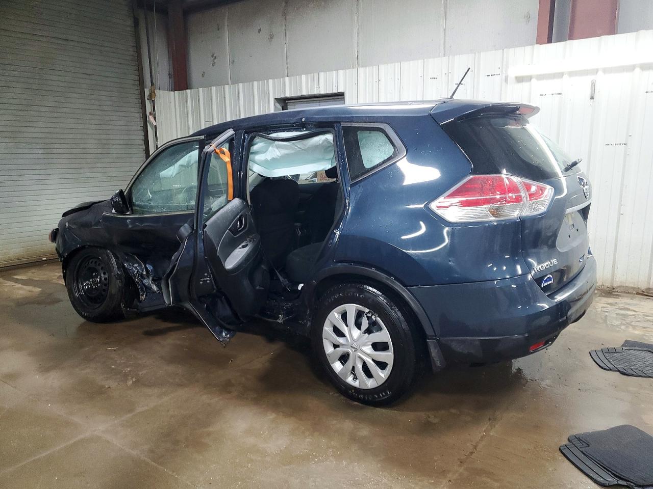 2016 NISSAN ROGUE S photo 3