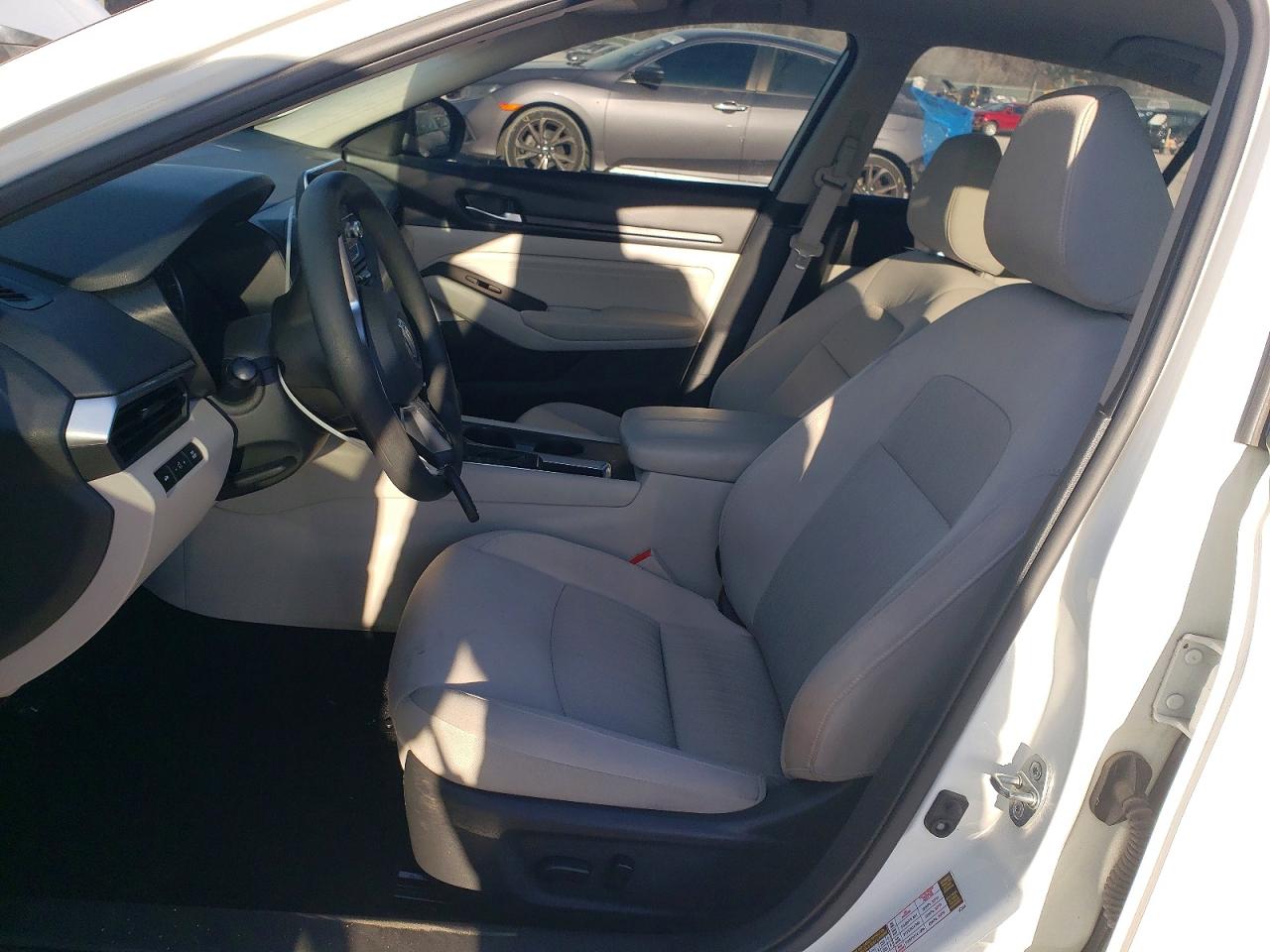 2019 NISSAN ALTIMA S photo 7