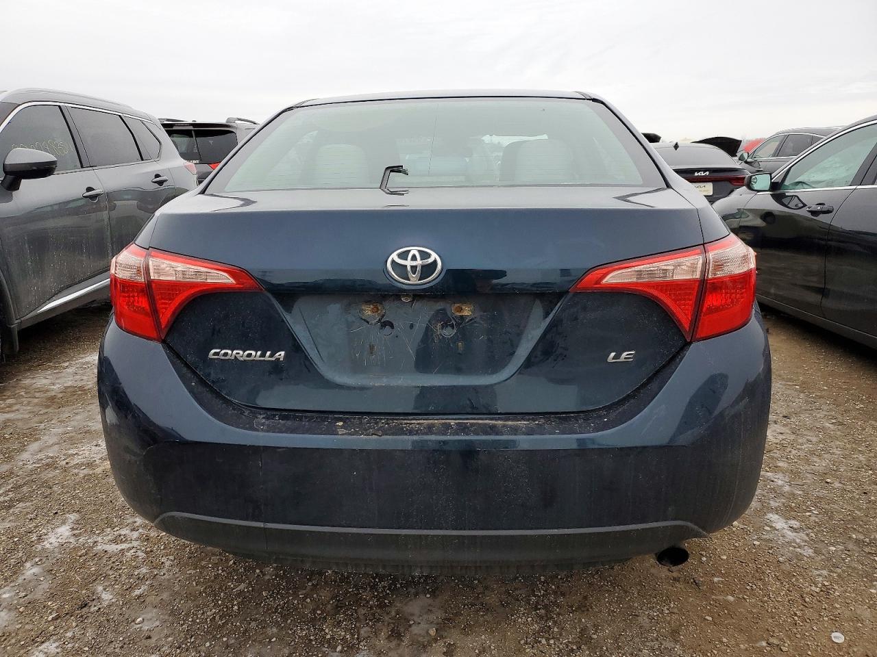 2017 TOYOTA COROLLA L photo 6