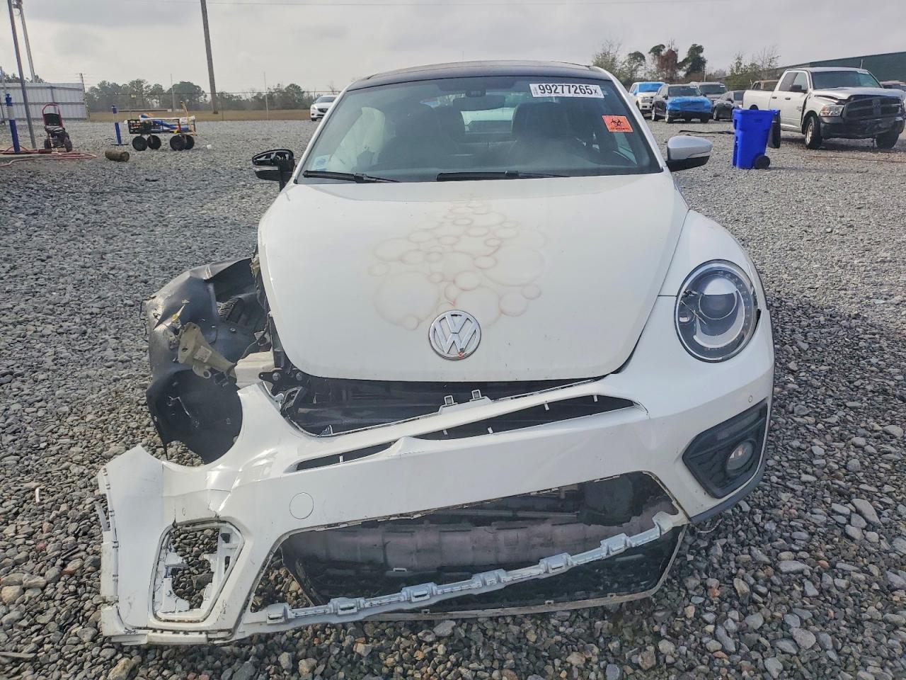 2018 VOLKSWAGEN BEETLE DUNE photo 5