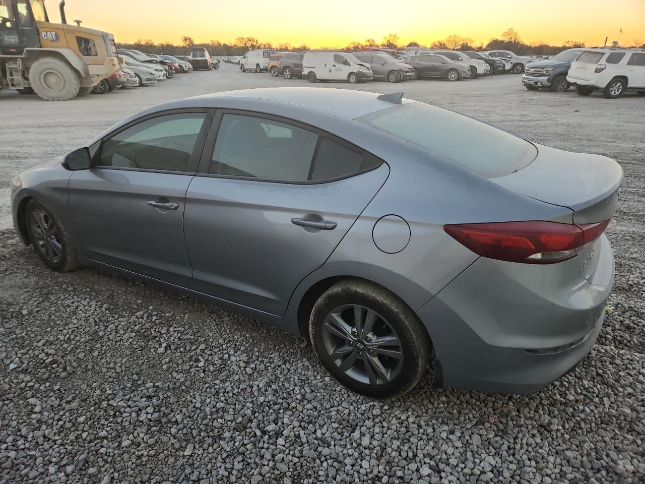 2017 HYUNDAI ELANTRA SE photo 2
