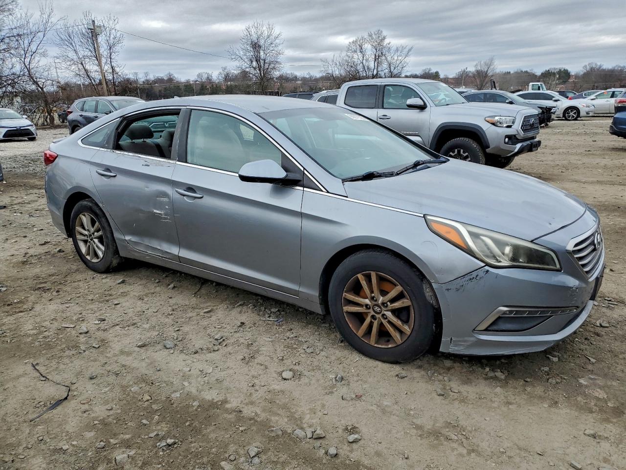 2015 HYUNDAI SONATA SE photo 7