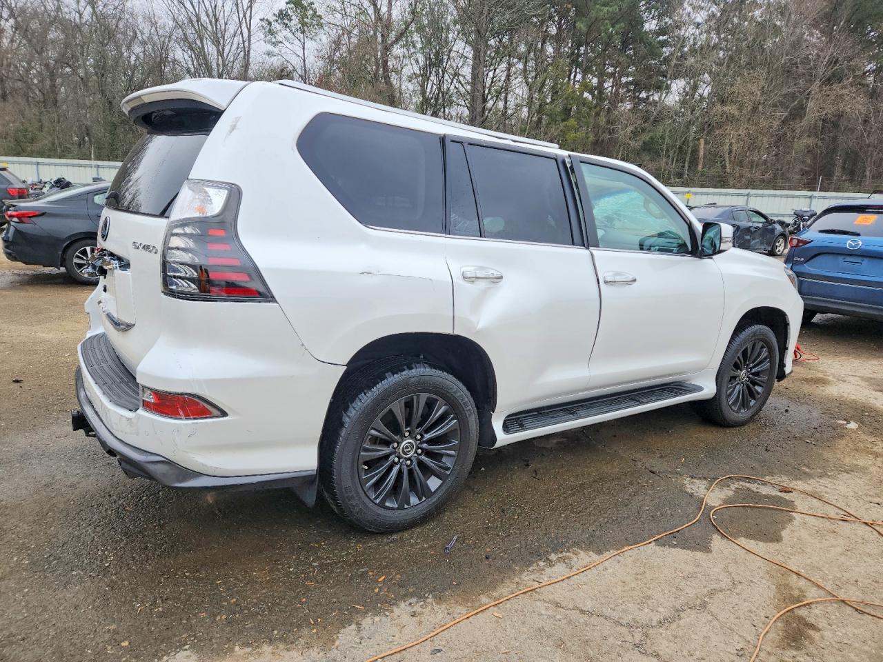 2023 LEXUS GX 460 photo 3