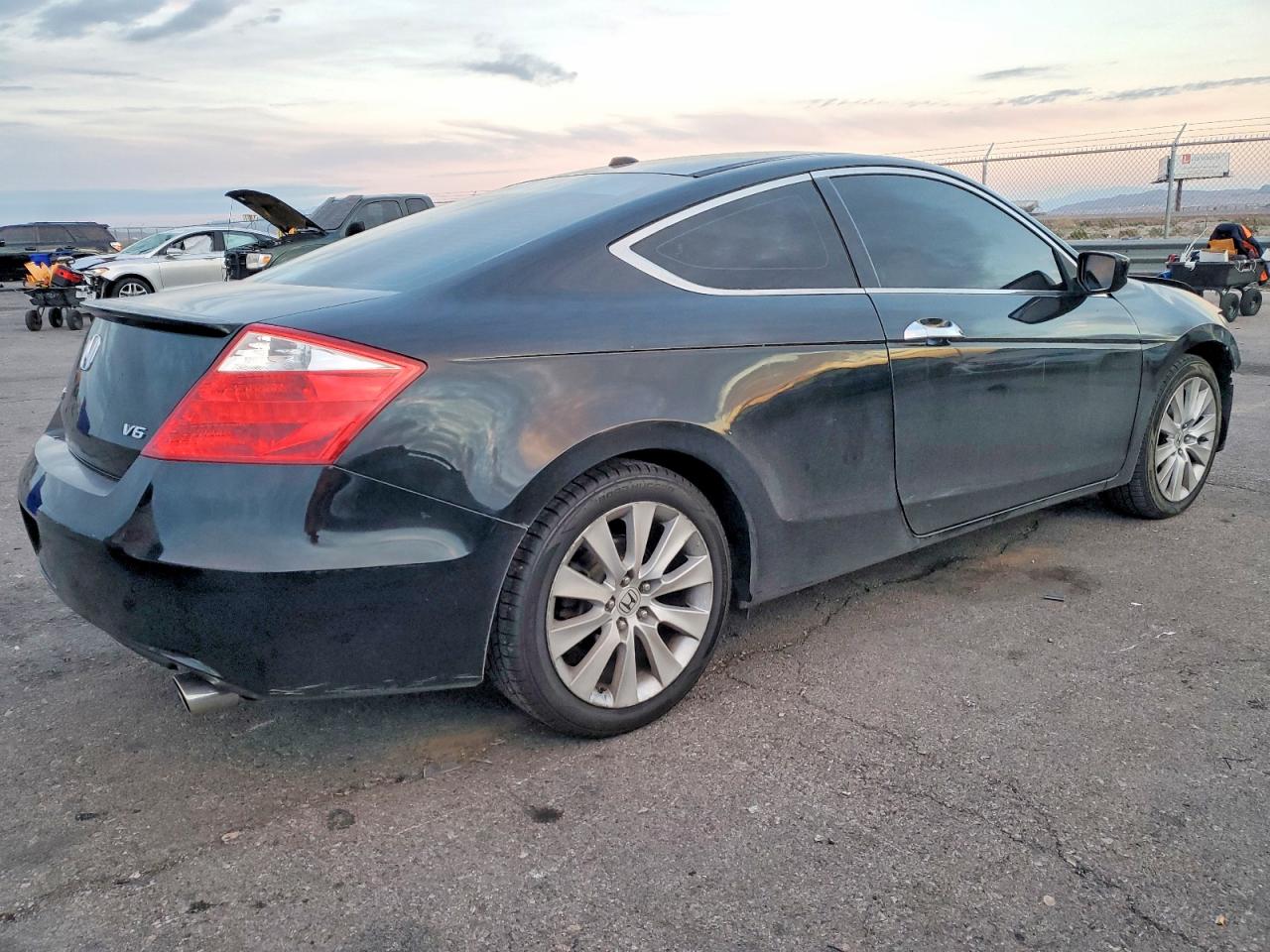 2010 HONDA ACCORD EXL photo 3