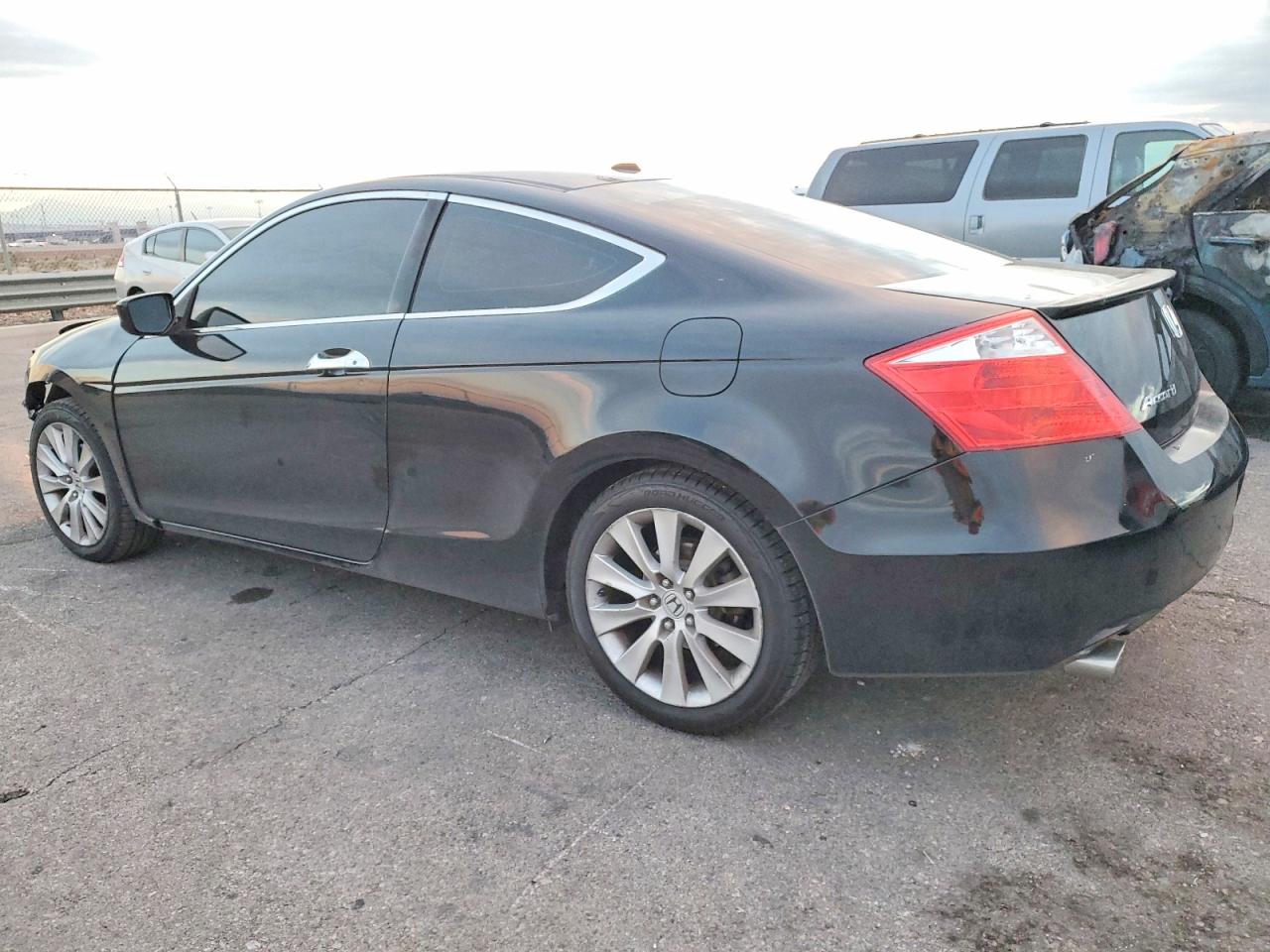 2010 HONDA ACCORD EXL photo 2